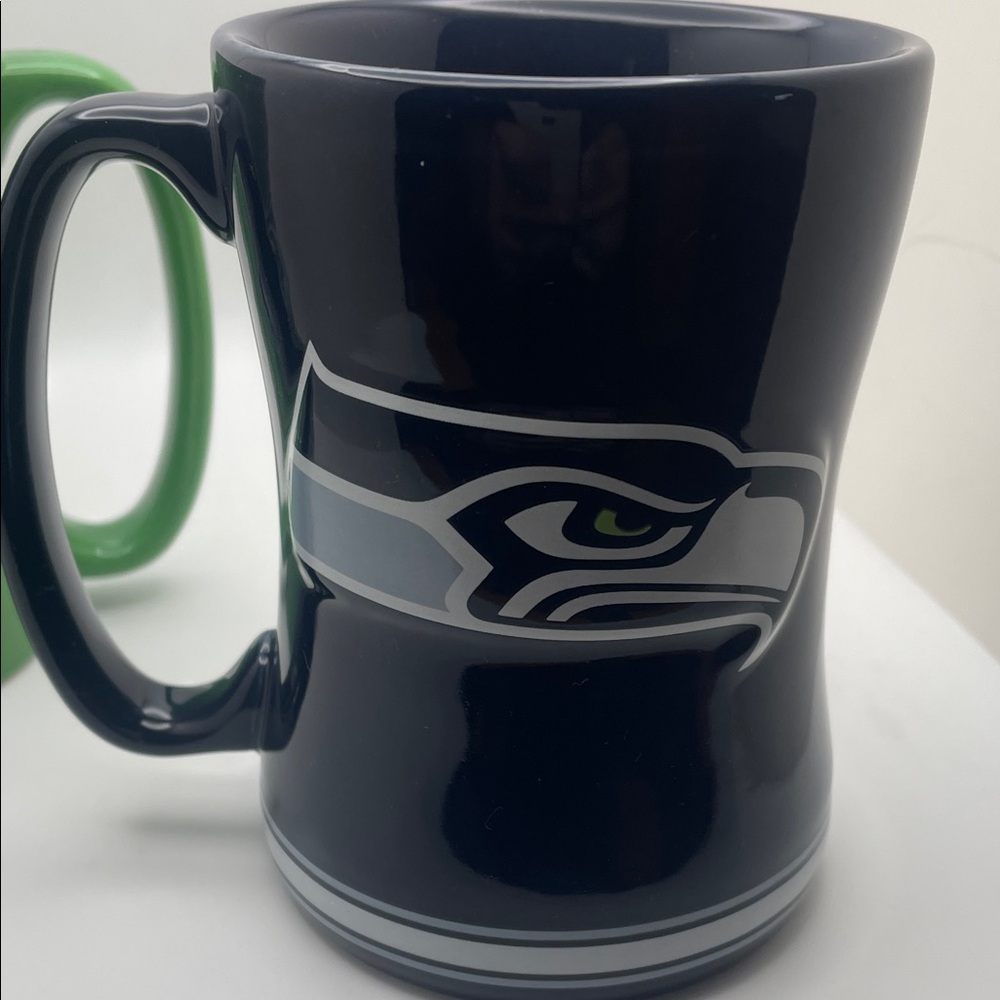 Superbowl Champions - Seattle Seahawks - NWT - Green and Blue Mugs Set - 12oz - Picture 3 of 11